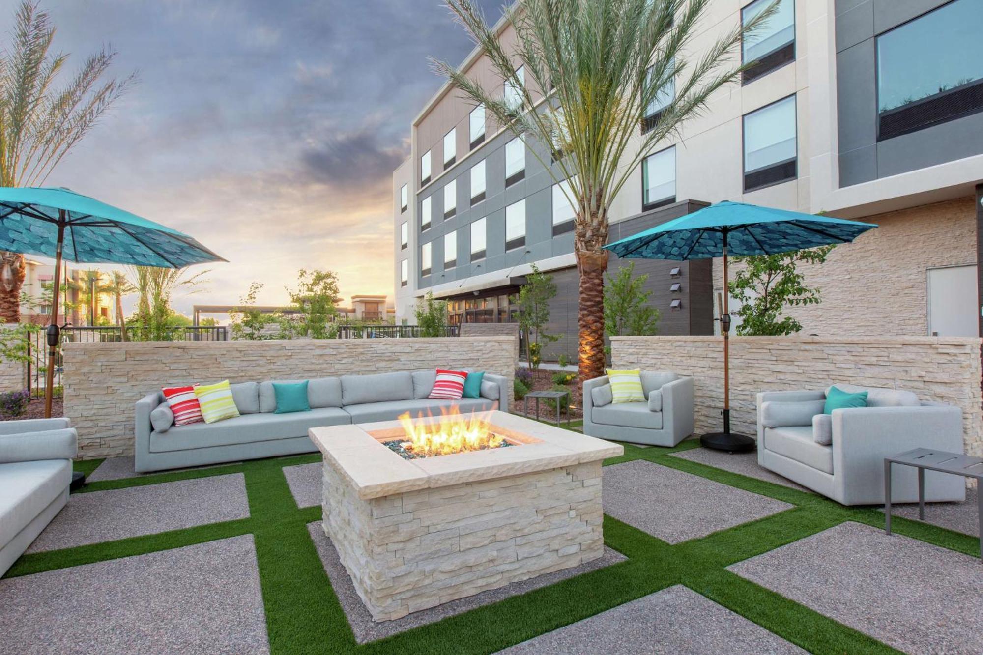 Hilton Garden Inn Surprise Phoenix Eksteriør bilde